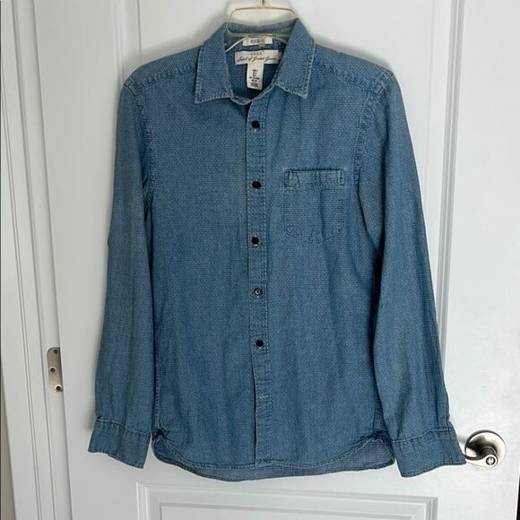 L.O.G.G Blue Denim Polka Dot Button-Up Shirt. SZ S Front Pocket Comfort & Style - Picture 1 of 9